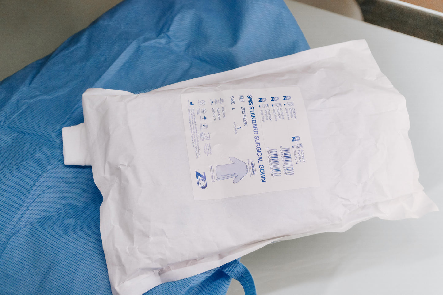 Intco Isolation Gown-AAMI Level 2